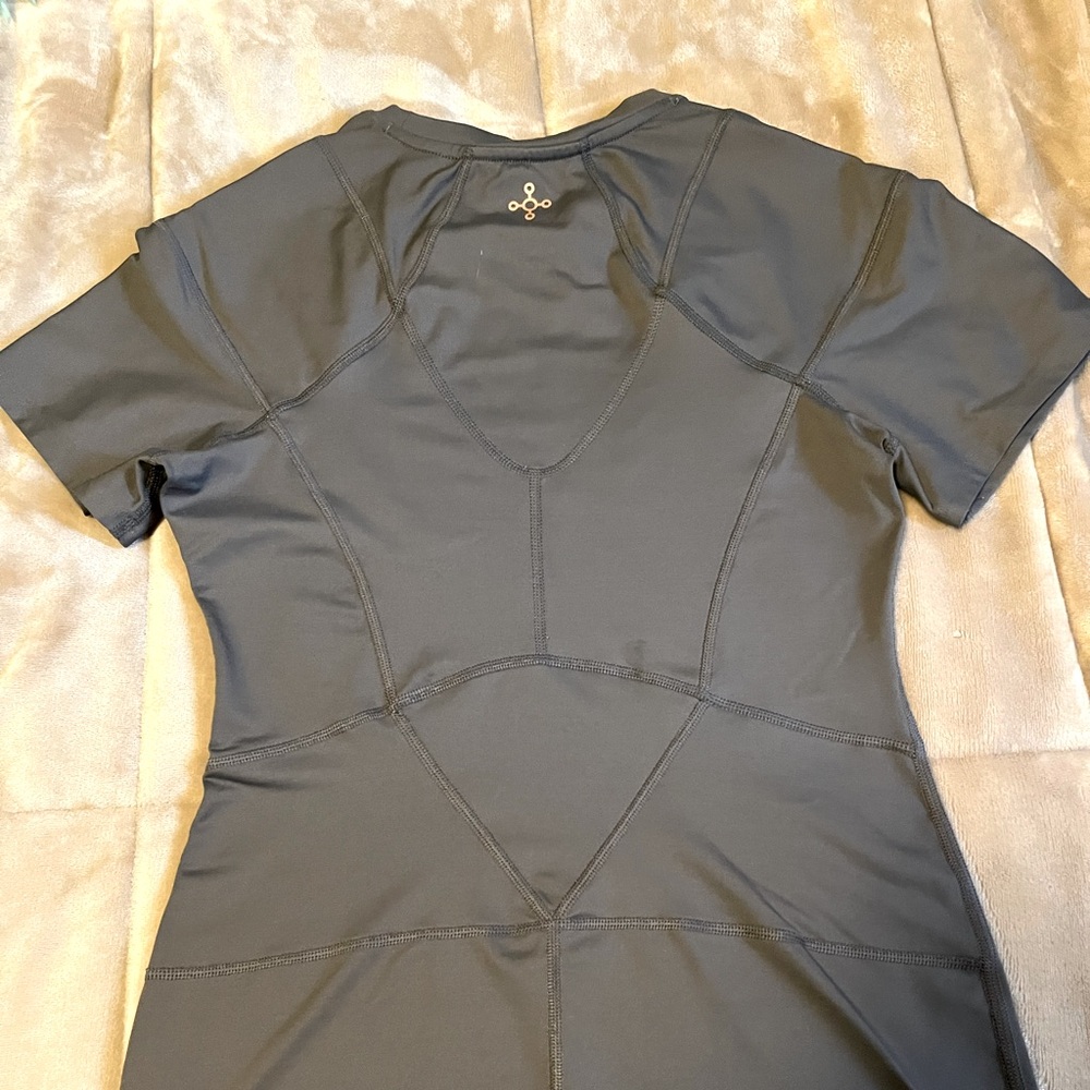 Shoulder support shirt 86% nylon 14% like new only worn twice